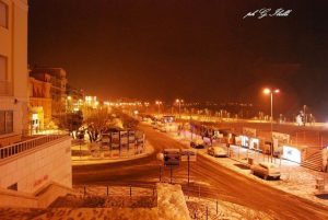 Viale Garibaldi innevato (foto Ibelli)